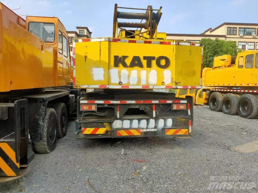 Kato NK 400 E-3 Всъдеходни кранове