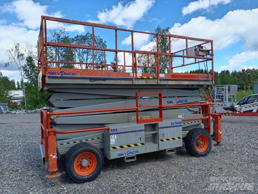 SkyJack SJ 9250 Ножични работни платформи