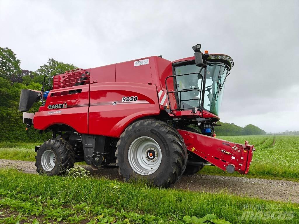 Case IH 9250 Комбайни