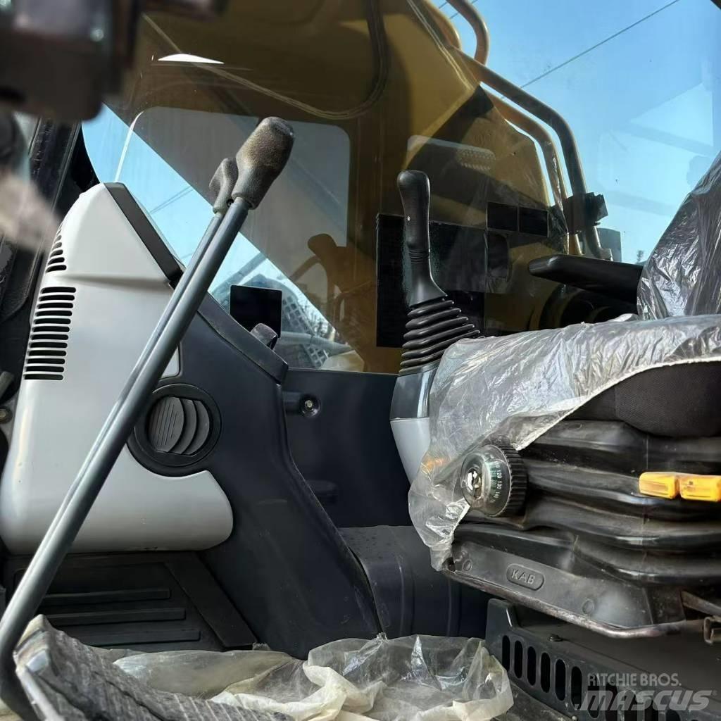 Komatsu 450 Верижен екскаватор