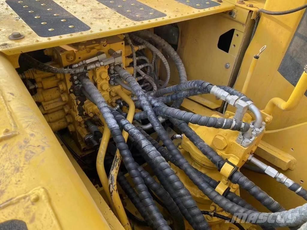 Komatsu pc 220 Верижен екскаватор