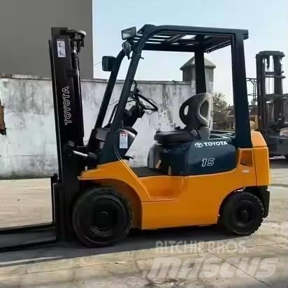 Toyota FD15 Дизелови камиони