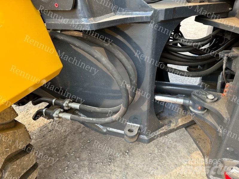 Komatsu WA380 Колесни товарачи