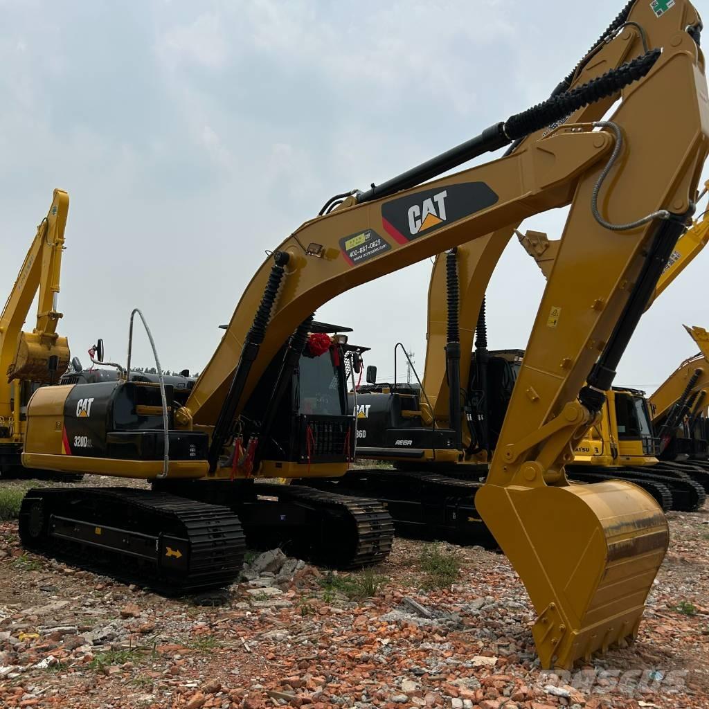 CAT 320D2L Верижен екскаватор