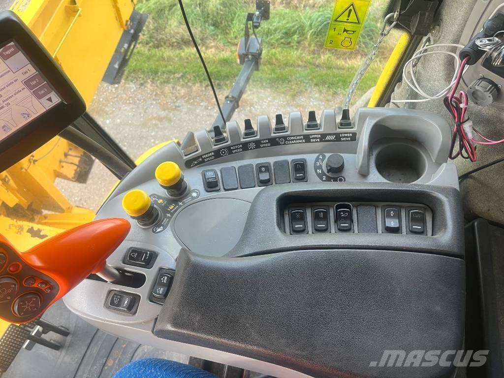 New Holland CX 8080 Комбайни