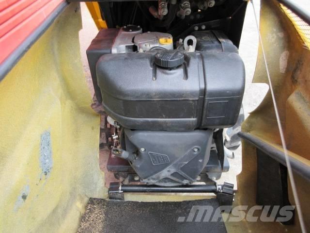 JCB HT D5 Верижни дъмпери