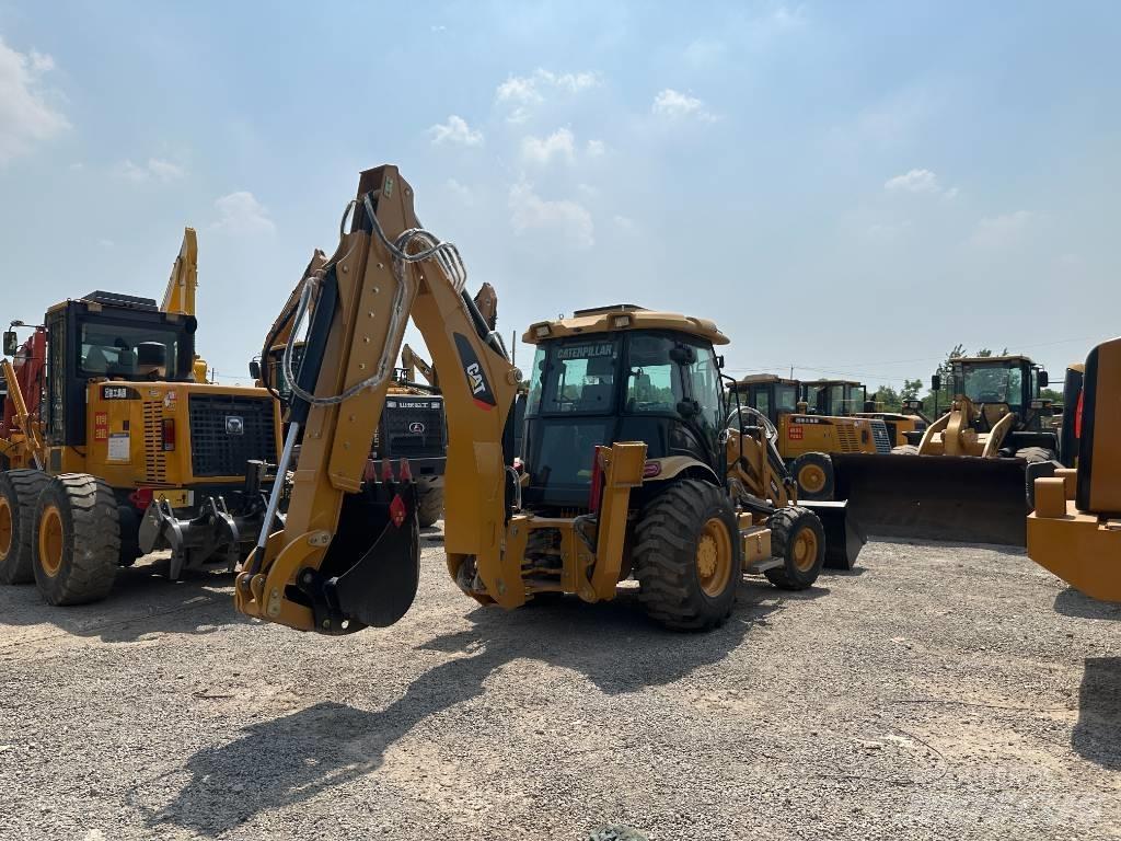 CAT 420F Товарач със заден ексватор