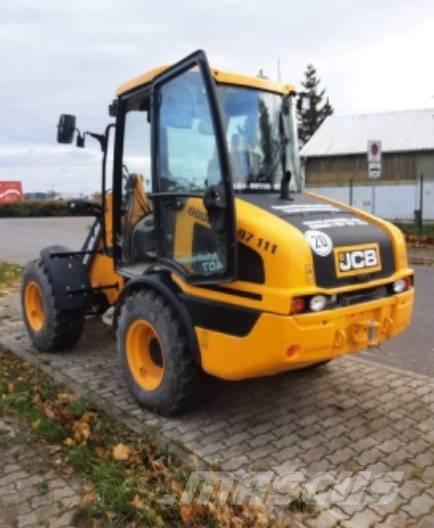 JCB 407 Колесни товарачи