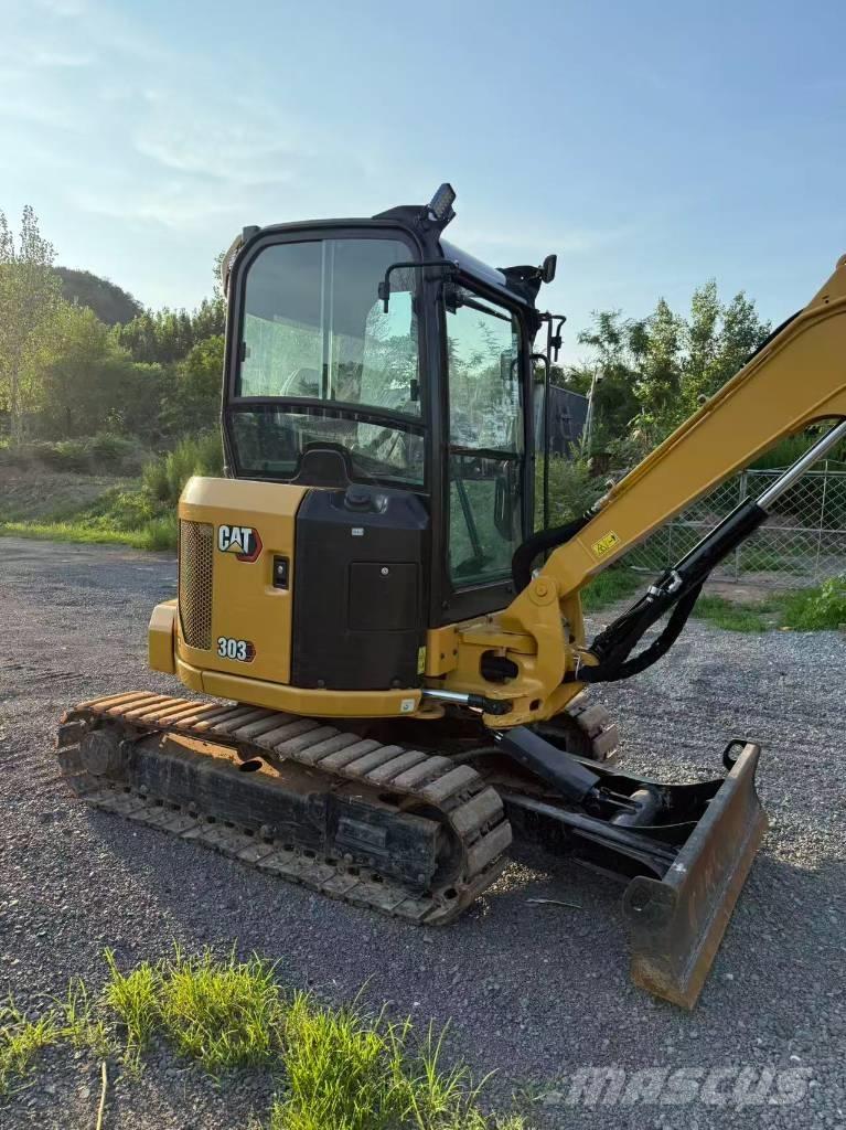 CAT 303 CR Мини екскаватори < 7 т