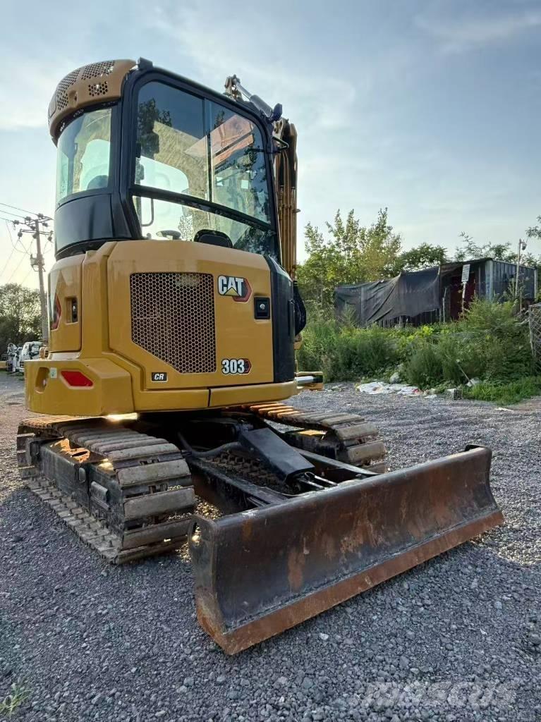 CAT 303 CR Мини екскаватори < 7 т