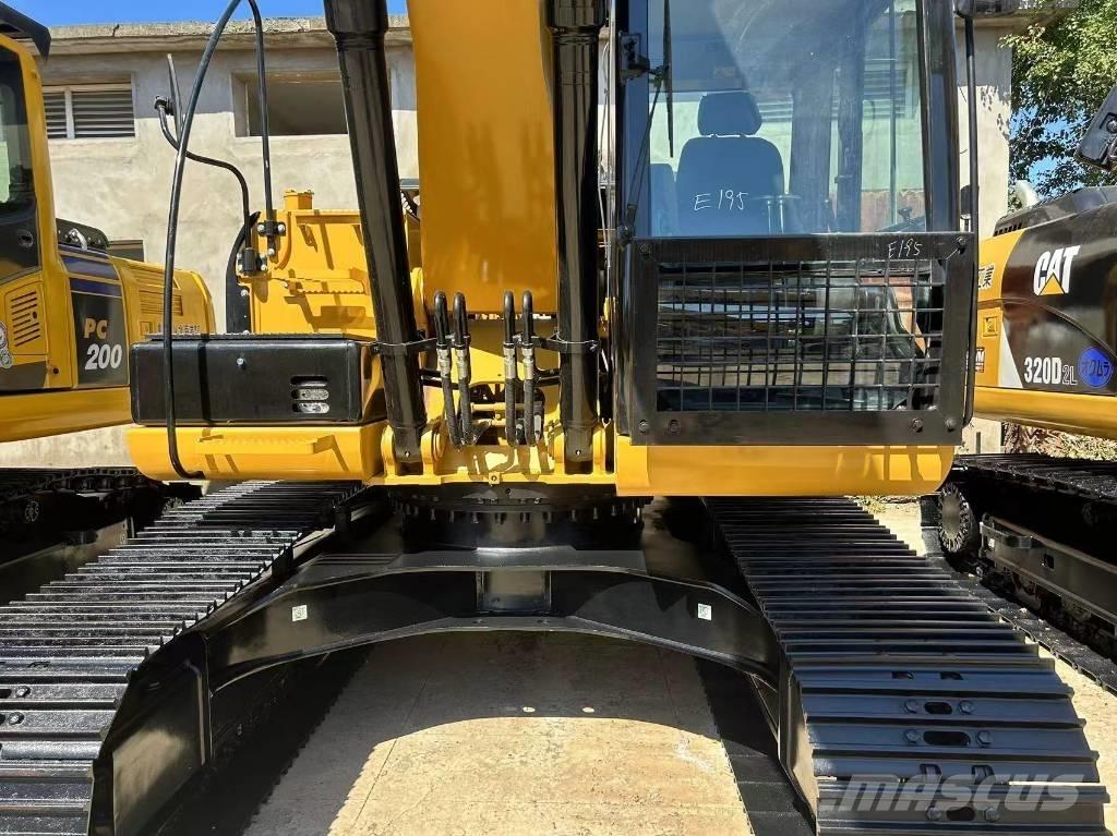 CAT 320 D L Верижен екскаватор
