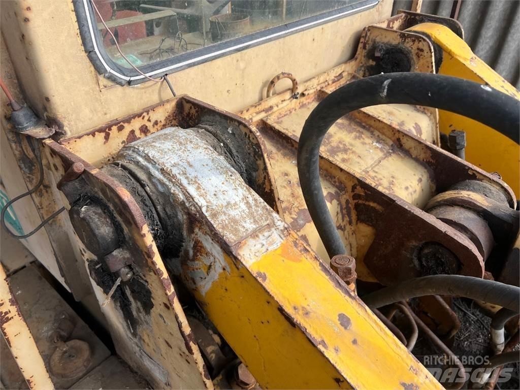 ZTS UNK 320 4X4 Строителство - Други