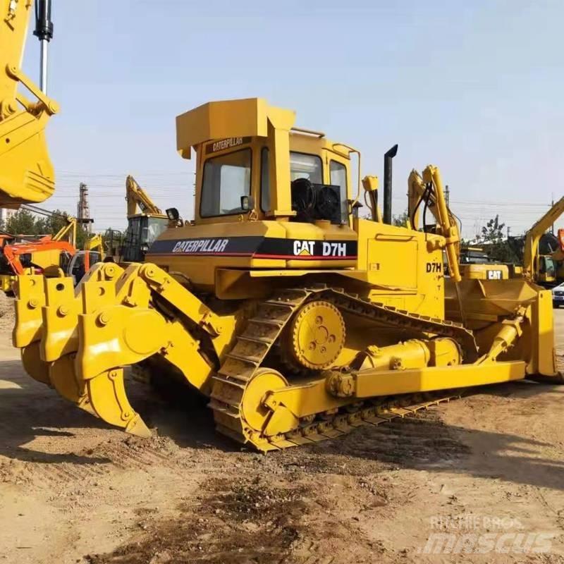 CAT D7H Верижни булдозери
