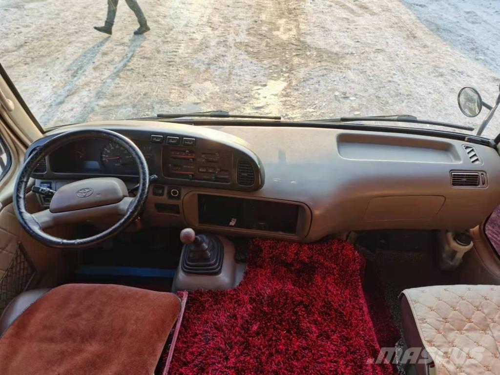 Toyota Coaster Bus Мини бусове