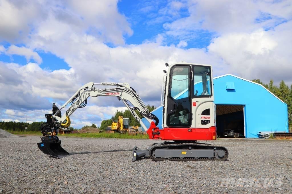 Takeuchi TB325R Мини екскаватори < 7 т