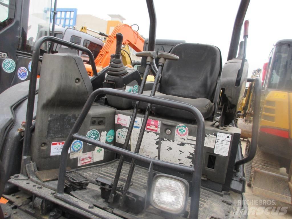 Hitachi ZX 30 U Мини екскаватори < 7 т