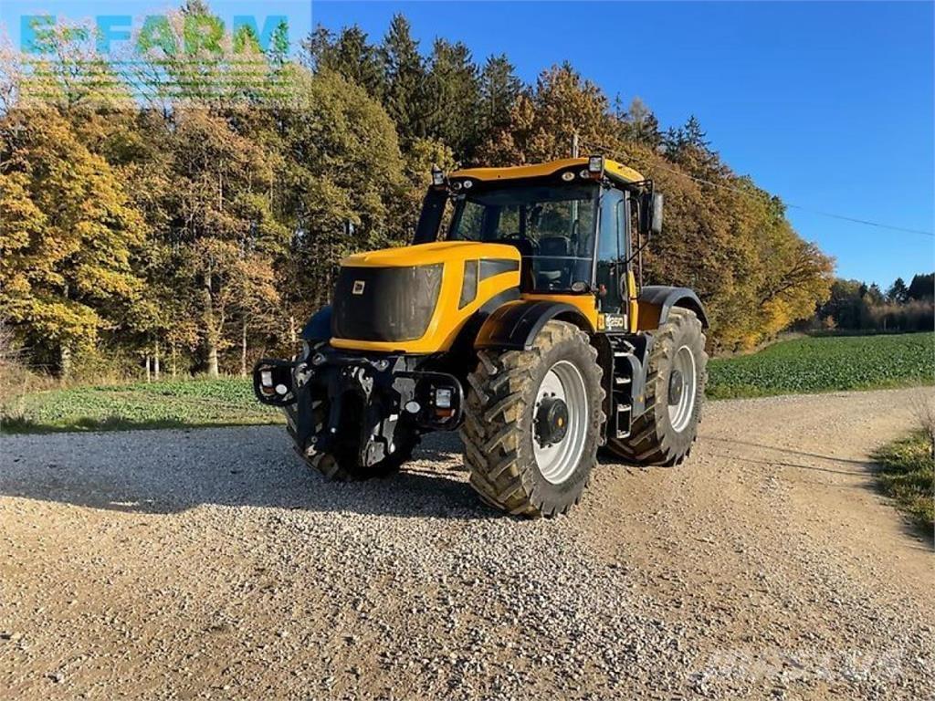 JCB fastrac 8250 Трактори
