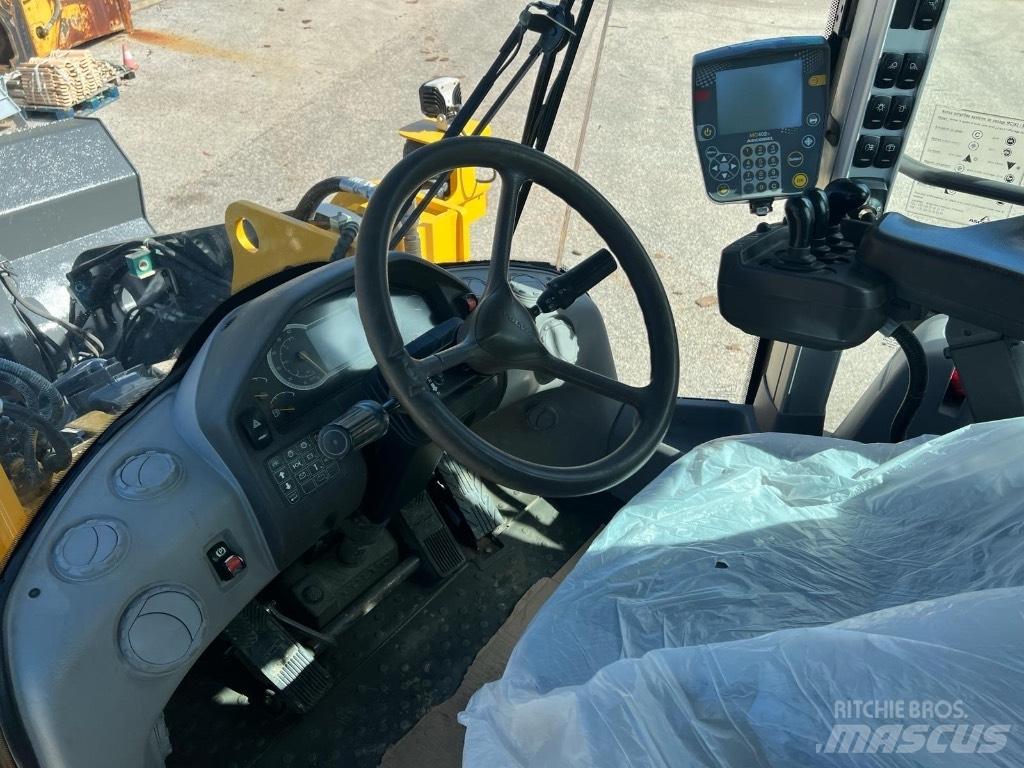 Volvo L 120 H Колесни товарачи