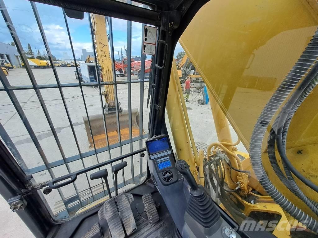 Komatsu HB215LC-2 Верижен екскаватор