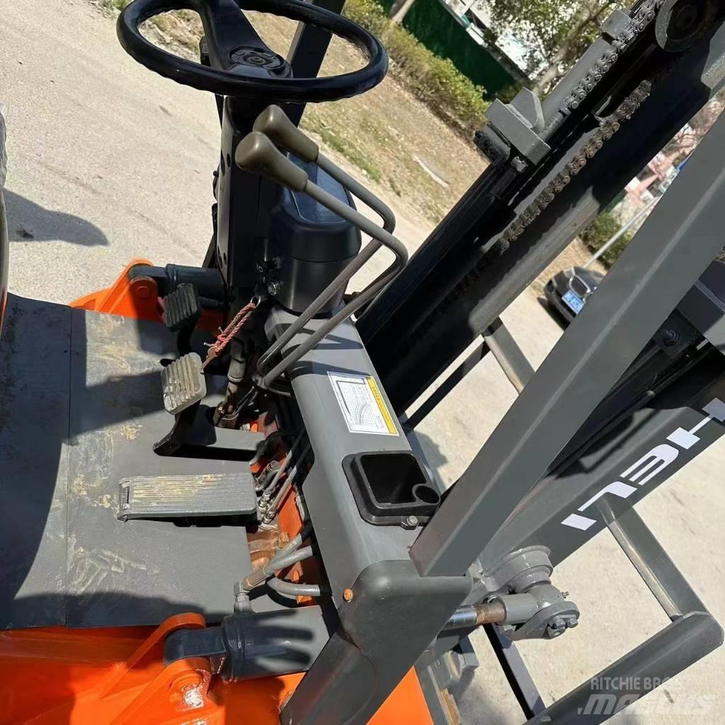 Heli CPC20 Дизелови камиони