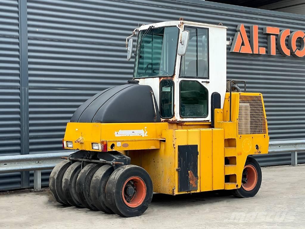 Dynapac CP 142 Пневматични гумени  ролки
