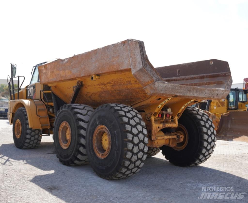 CAT 740 B Дъмпери/моторни превозни средства