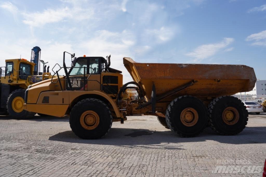 CAT 740 B Дъмпери/моторни превозни средства