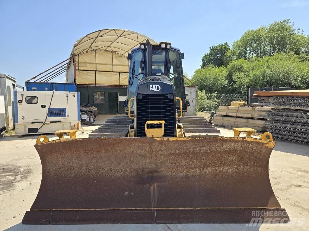 CAT D 3 LGP Верижни булдозери
