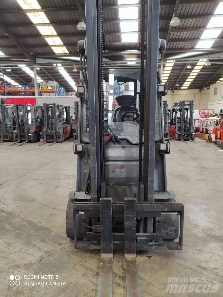 Linde E 35 HL Електрически вилични кари-повдигачи
