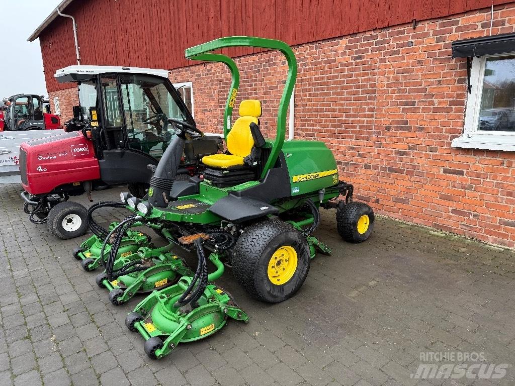 John Deere 8800 Тракторни косачки