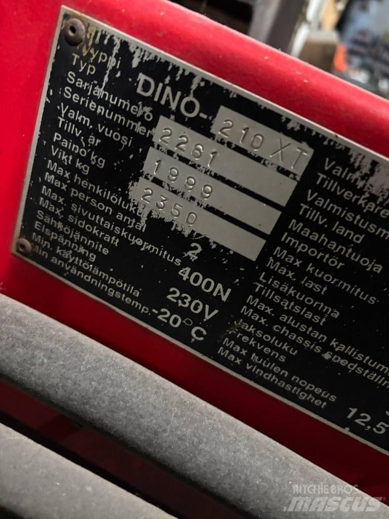Dinolift 210 XTB-2 Моторизирани платформи с ремарке