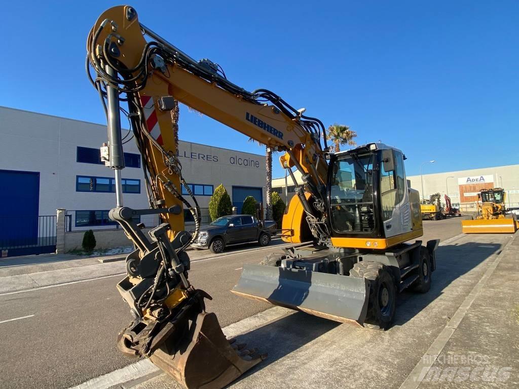 Liebherr A 914 Колесни екскаватори
