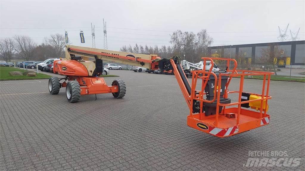 JLG M600JP Телескопични повдигачи
