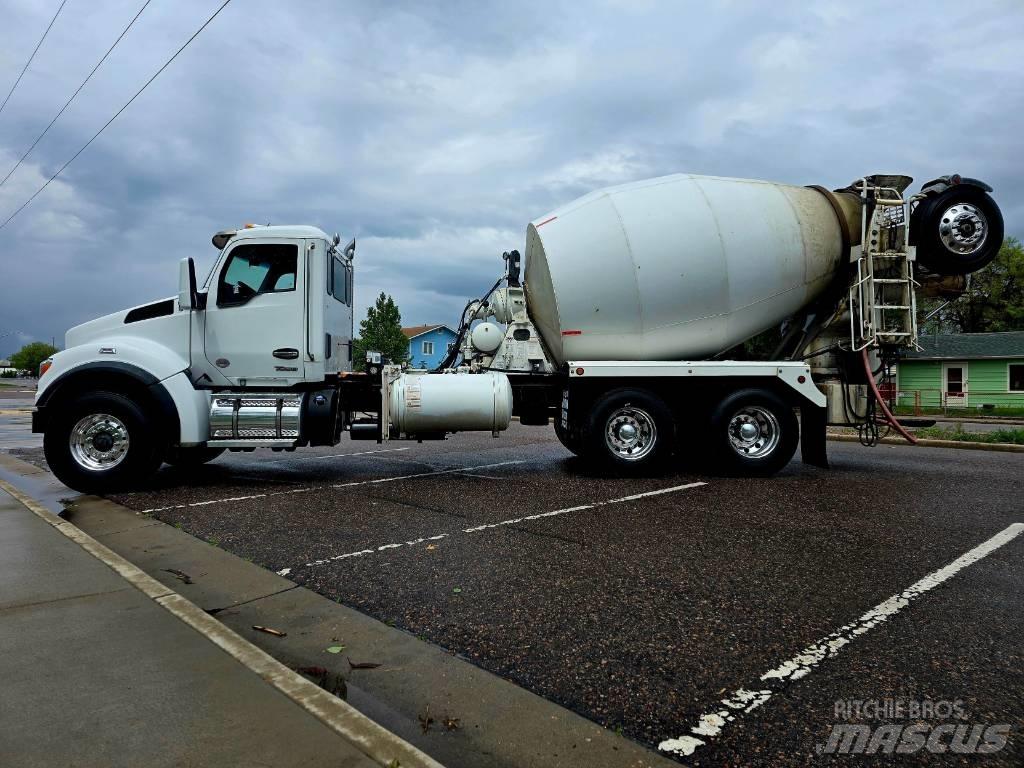Kenworth T 880 Други