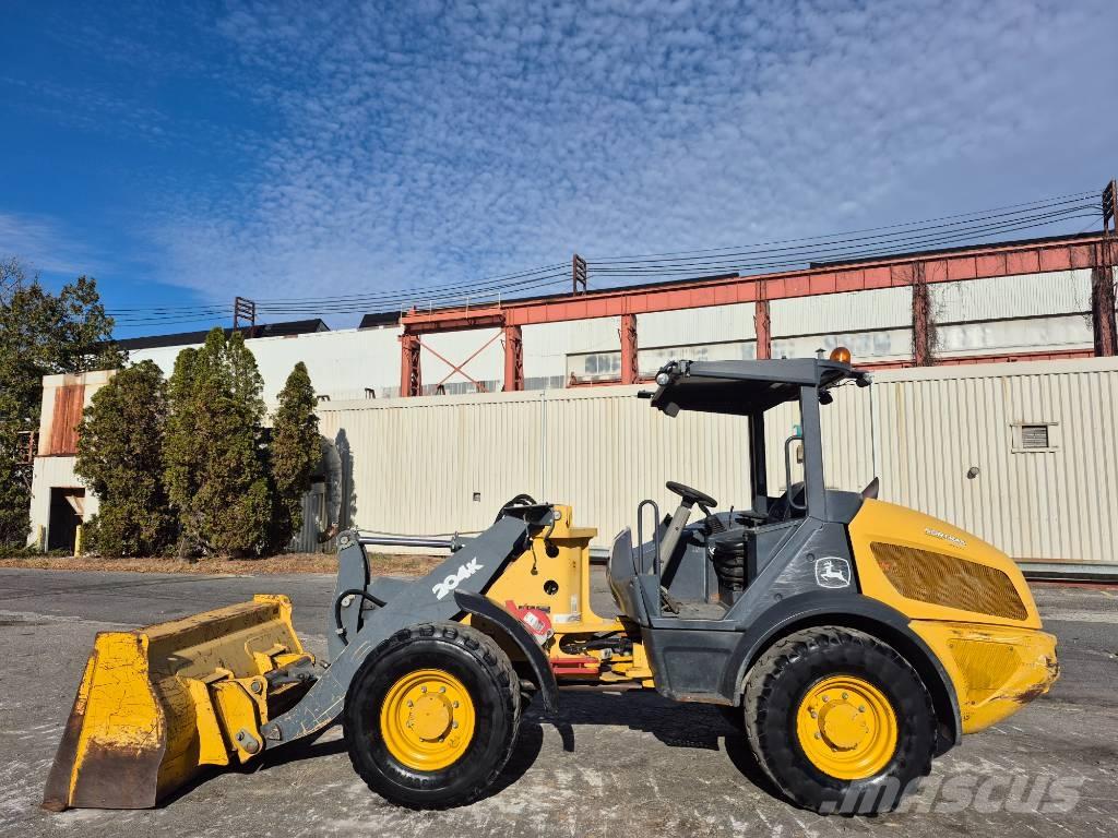 John Deere 204 K Колесни товарачи