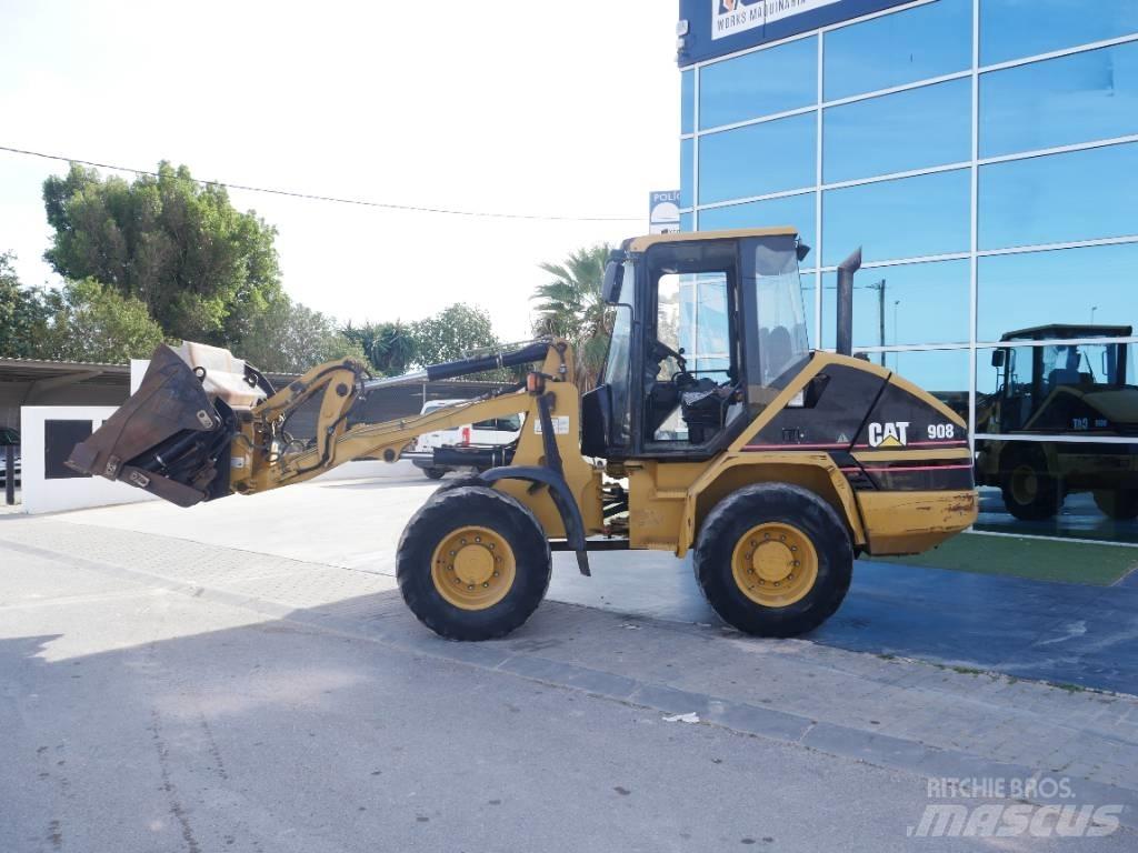 CAT 908 Колесни товарачи