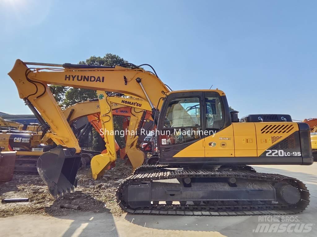 Hyundai 220 Верижен екскаватор