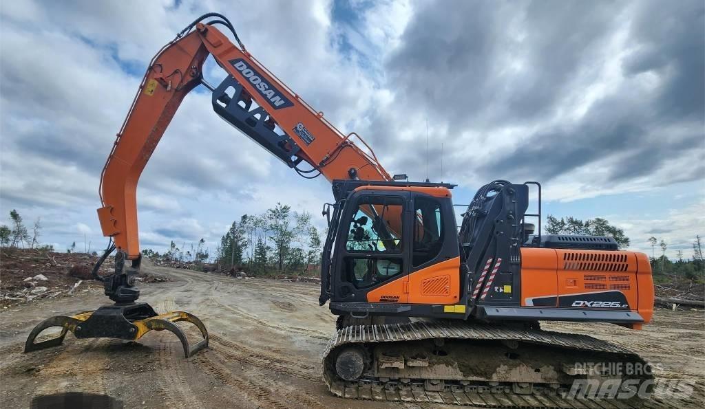 Doosan DX 225 LC-5 Верижен екскаватор