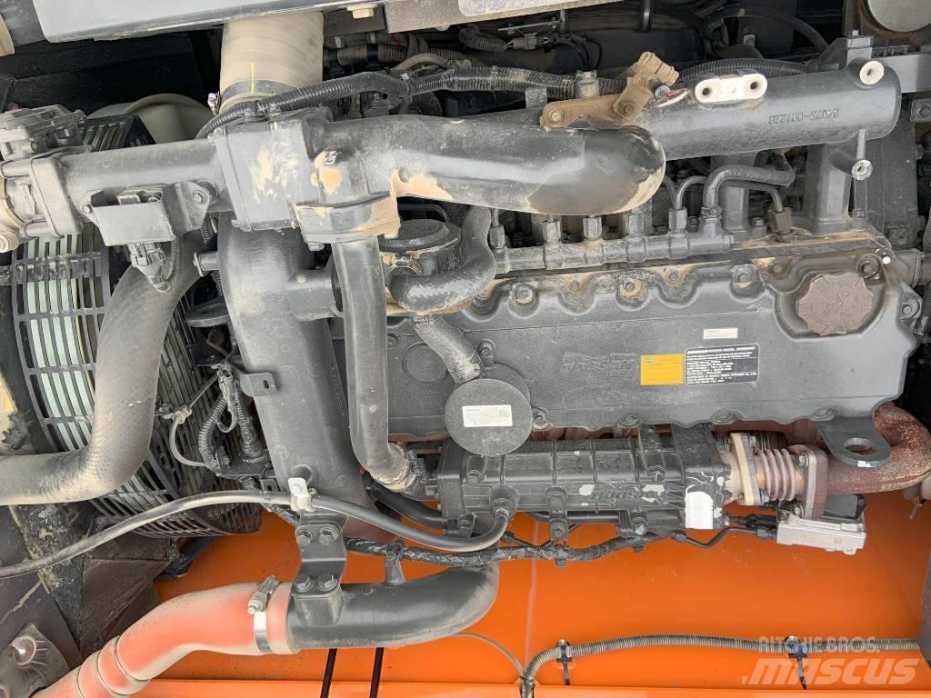 Doosan DX 225 LC-5 Верижен екскаватор