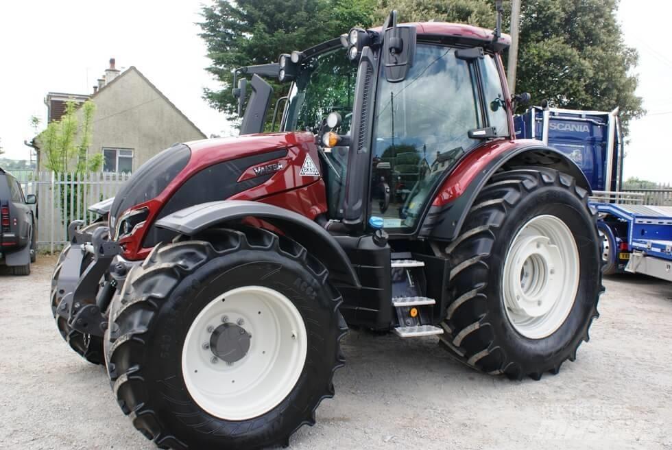 Valtra N 175 Versu Трактори