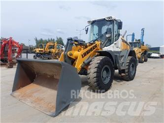 Liebherr L 524 Колесни товарачи