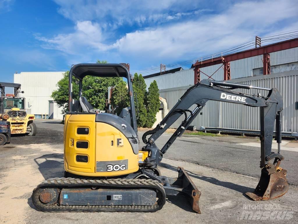 DEERE 30G Мини екскаватори < 7 т