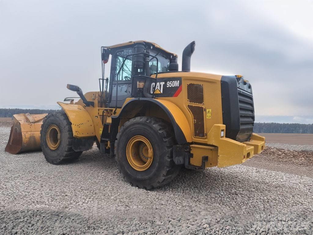 CAT 950 M Колесни товарачи