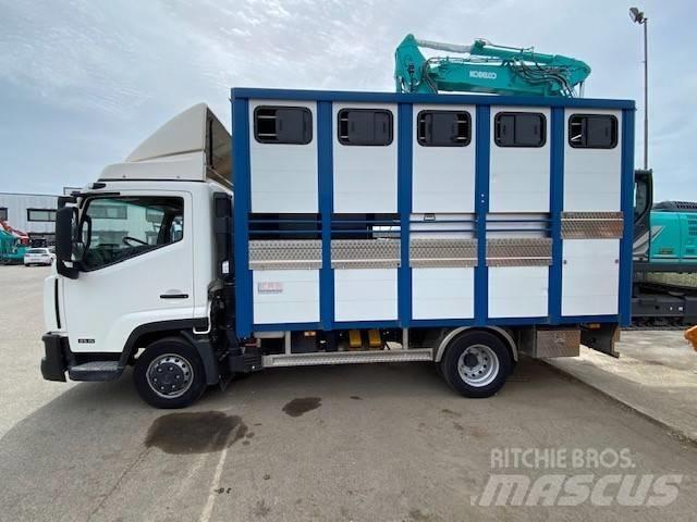 Nissan NT500 Пикапи