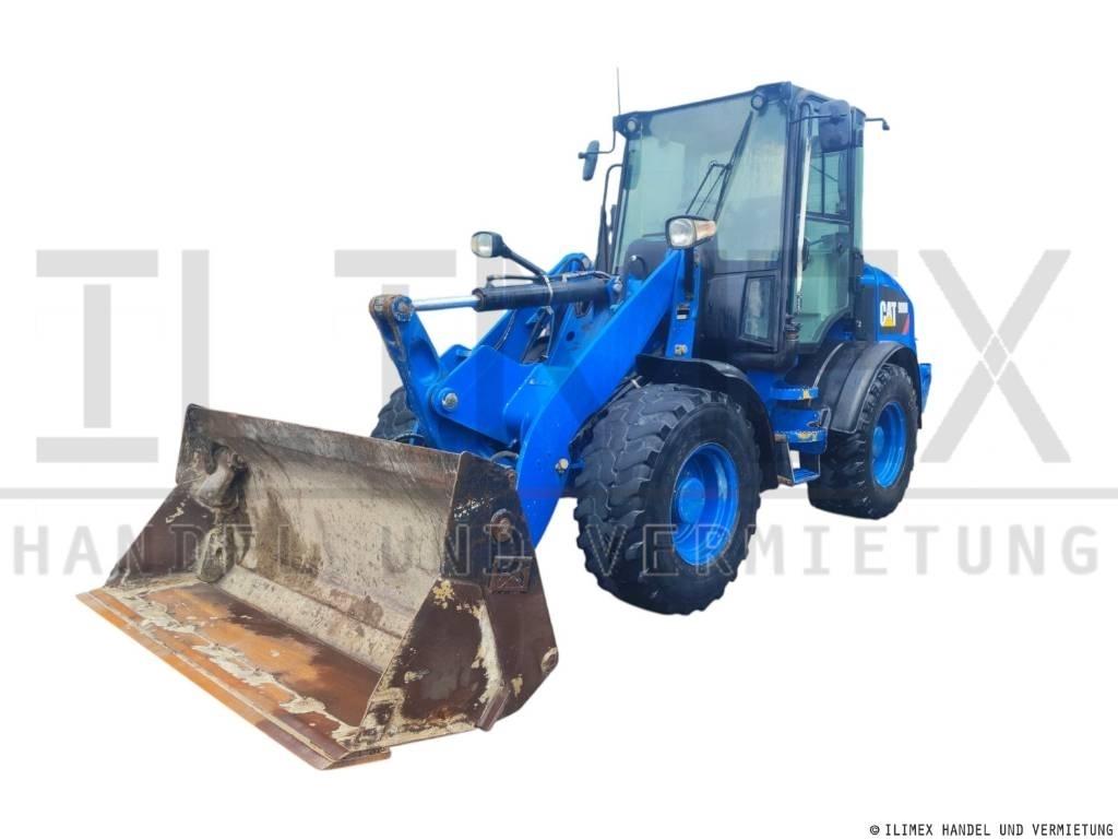 CAT 908 M Колесни товарачи