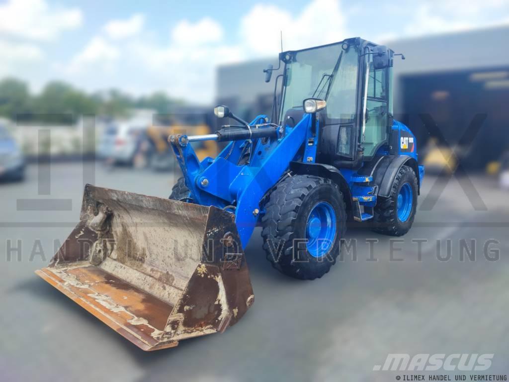 CAT 908 M Колесни товарачи