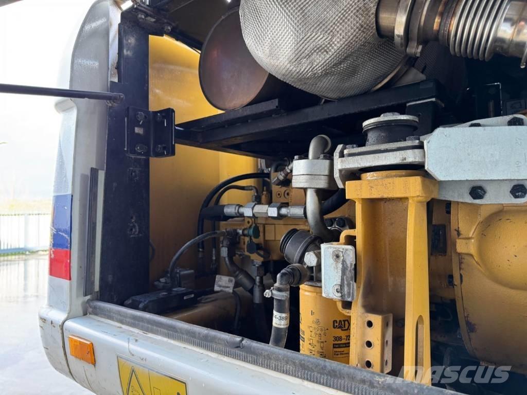 CAT M315D Колесни екскаватори