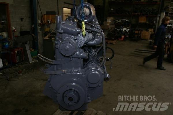 DAF DS 575 Двигатели