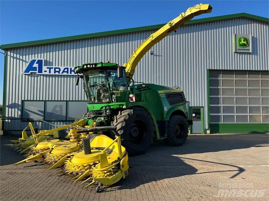 John Deere 8400i Фуражни комбайни