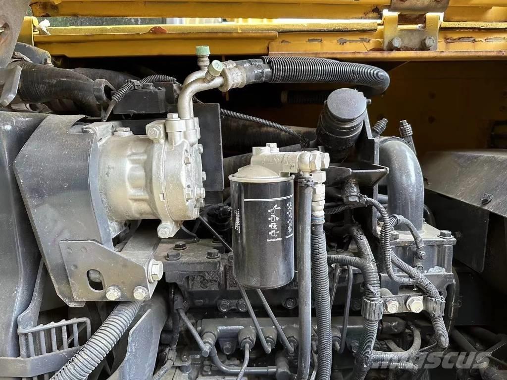 Komatsu PC70-8 Средни екскаватори 7т - 12т